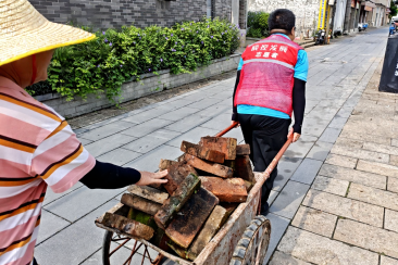 AC米兰官网 - 聚力攻坚!AC米兰官网积极参与蚊媒传染病歼灭战